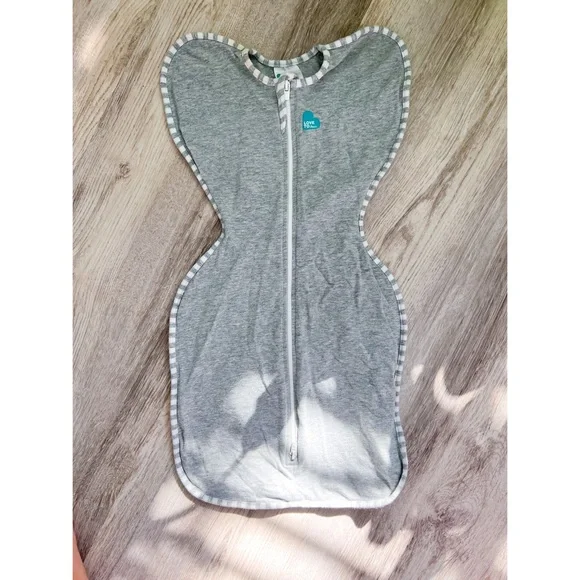 Swaddle Me Size Small Swaddle for Babies - Picture 1 of 4